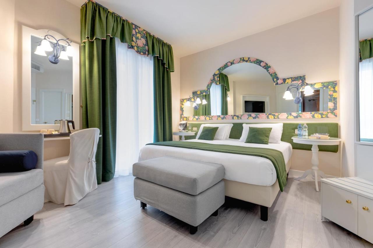 לידו די ג'סולו Hotel Cavalieri Palace & Suites מראה חיצוני תמונה