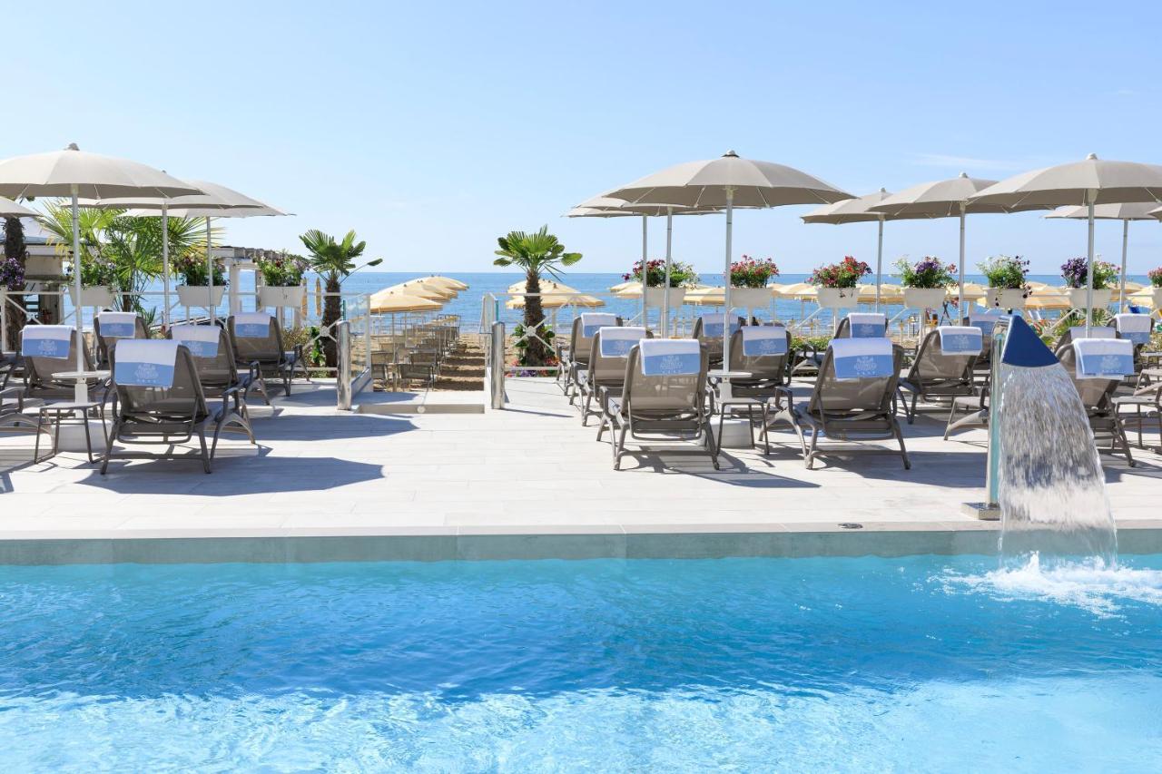 לידו די ג'סולו Hotel Cavalieri Palace & Suites מראה חיצוני תמונה