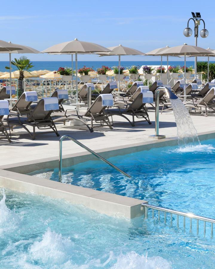 לידו די ג'סולו Hotel Cavalieri Palace & Suites מראה חיצוני תמונה