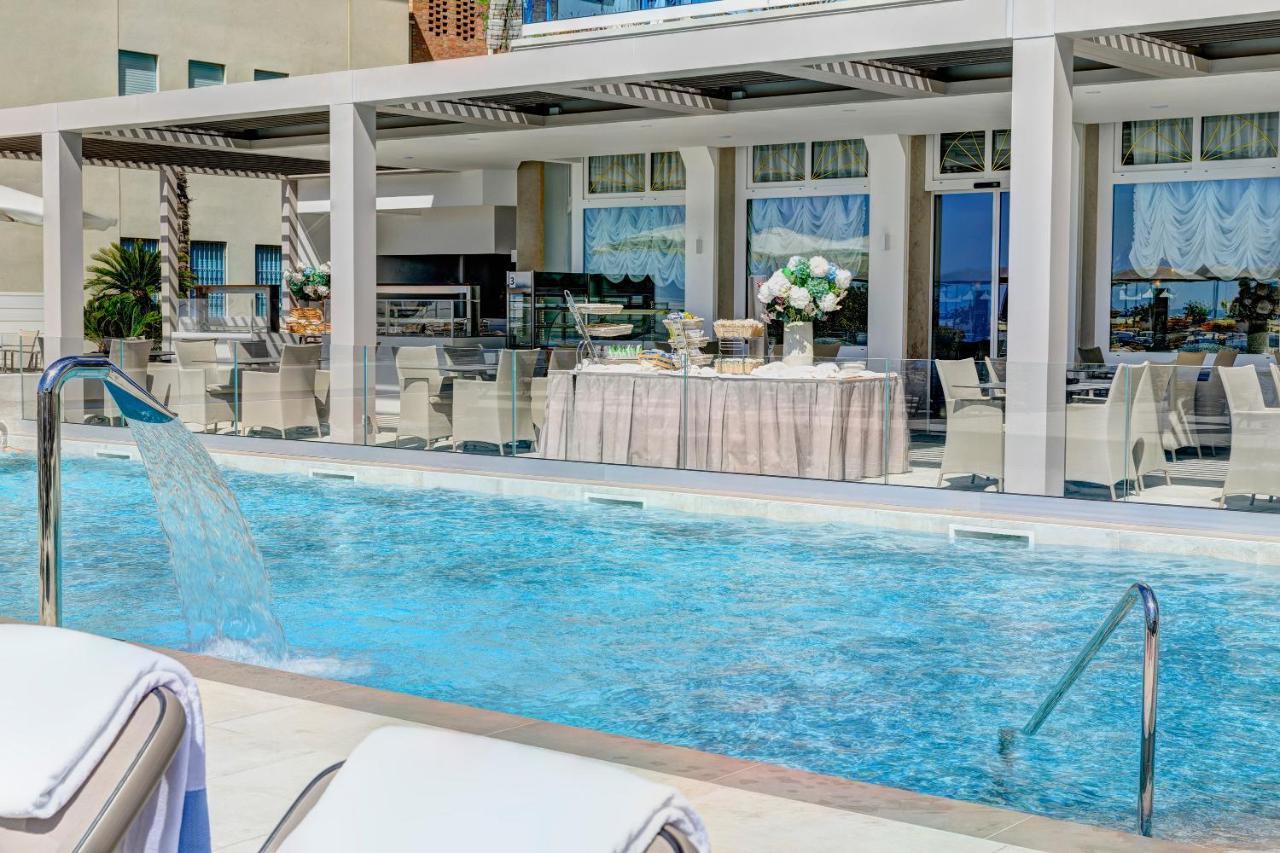 לידו די ג'סולו Hotel Cavalieri Palace & Suites מראה חיצוני תמונה