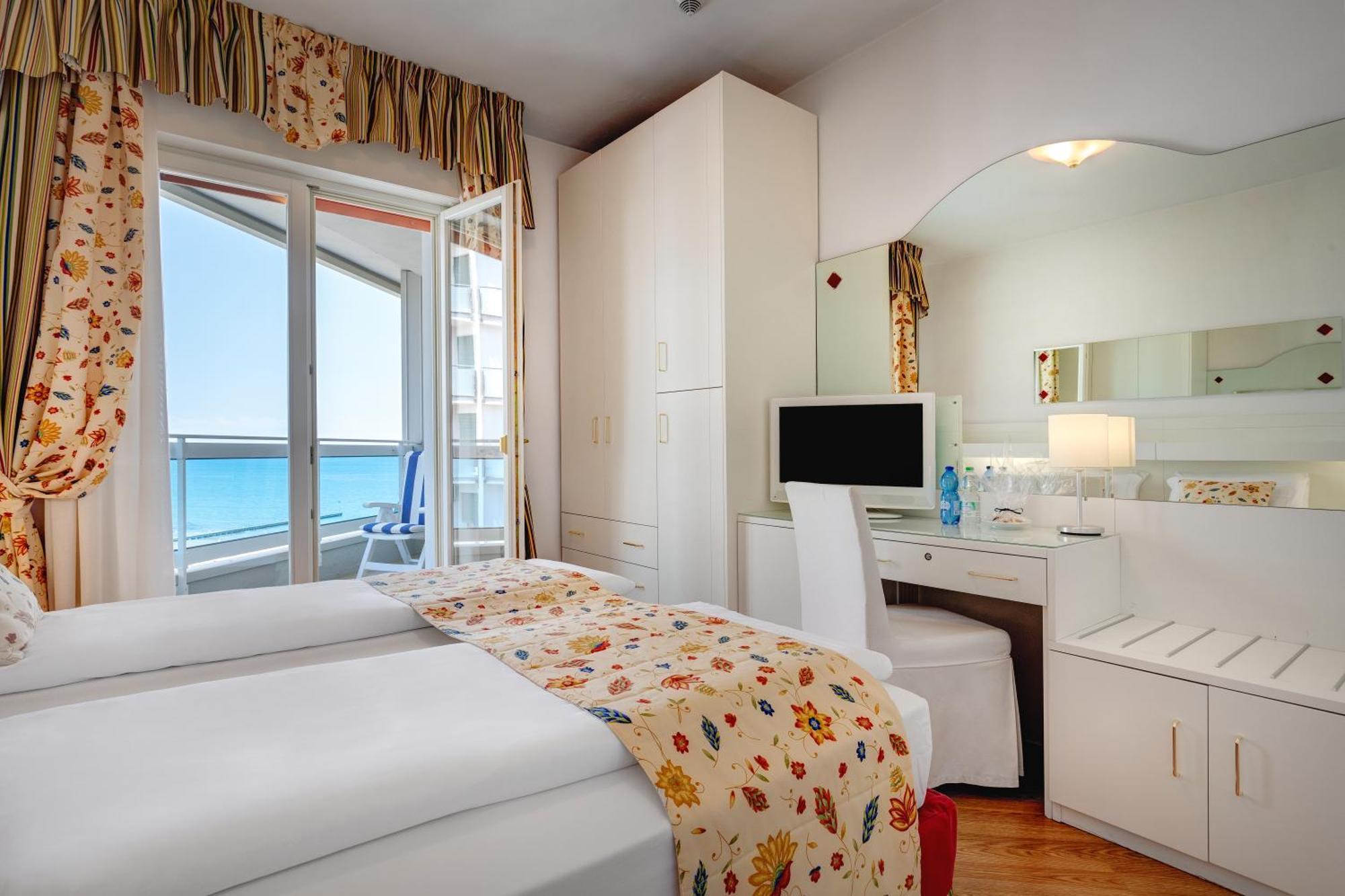 לידו די ג'סולו Hotel Cavalieri Palace & Suites מראה חיצוני תמונה
