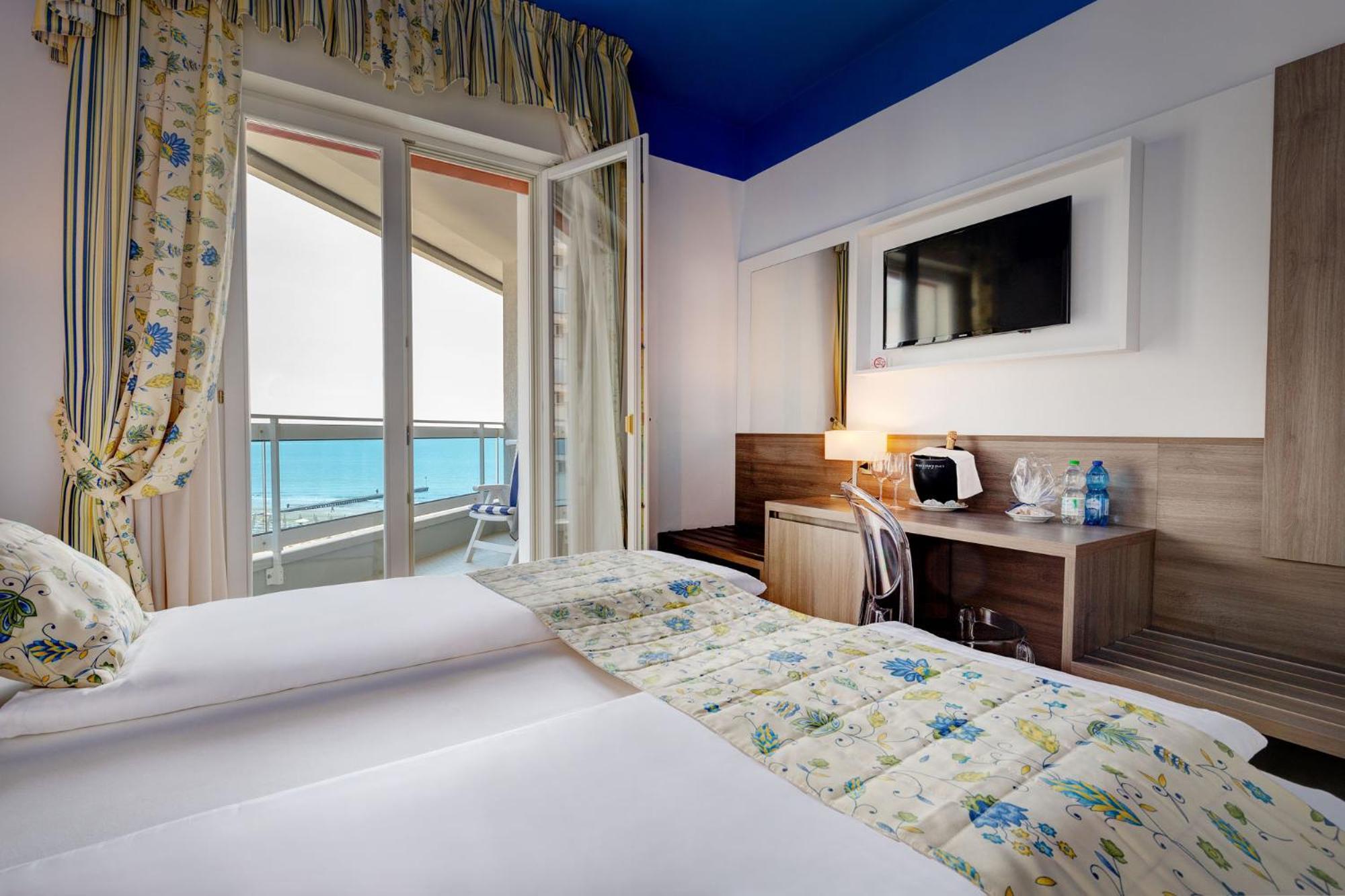 לידו די ג'סולו Hotel Cavalieri Palace & Suites מראה חיצוני תמונה