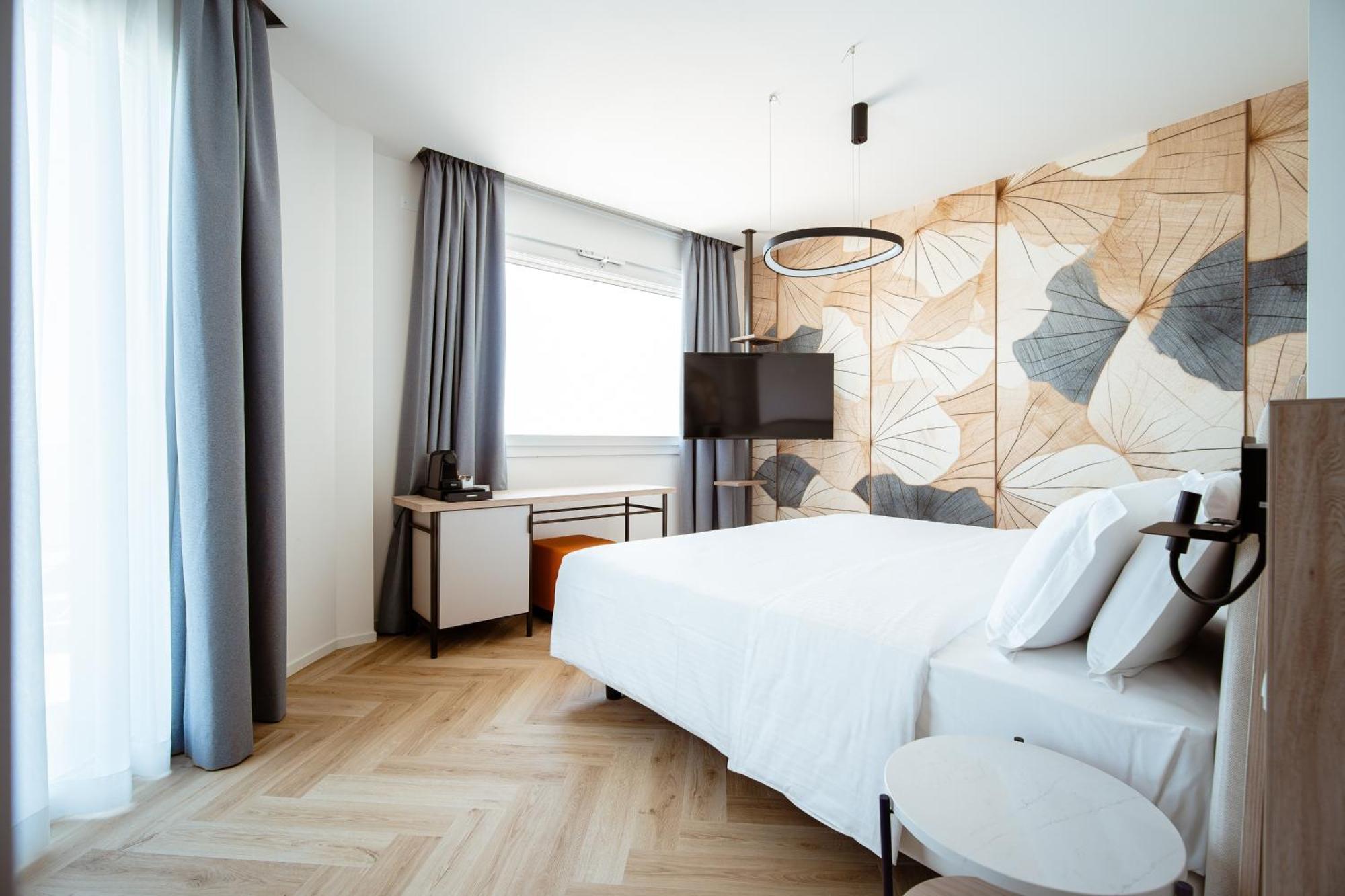 לידו די ג'סולו Hotel Cavalieri Palace & Suites מראה חיצוני תמונה