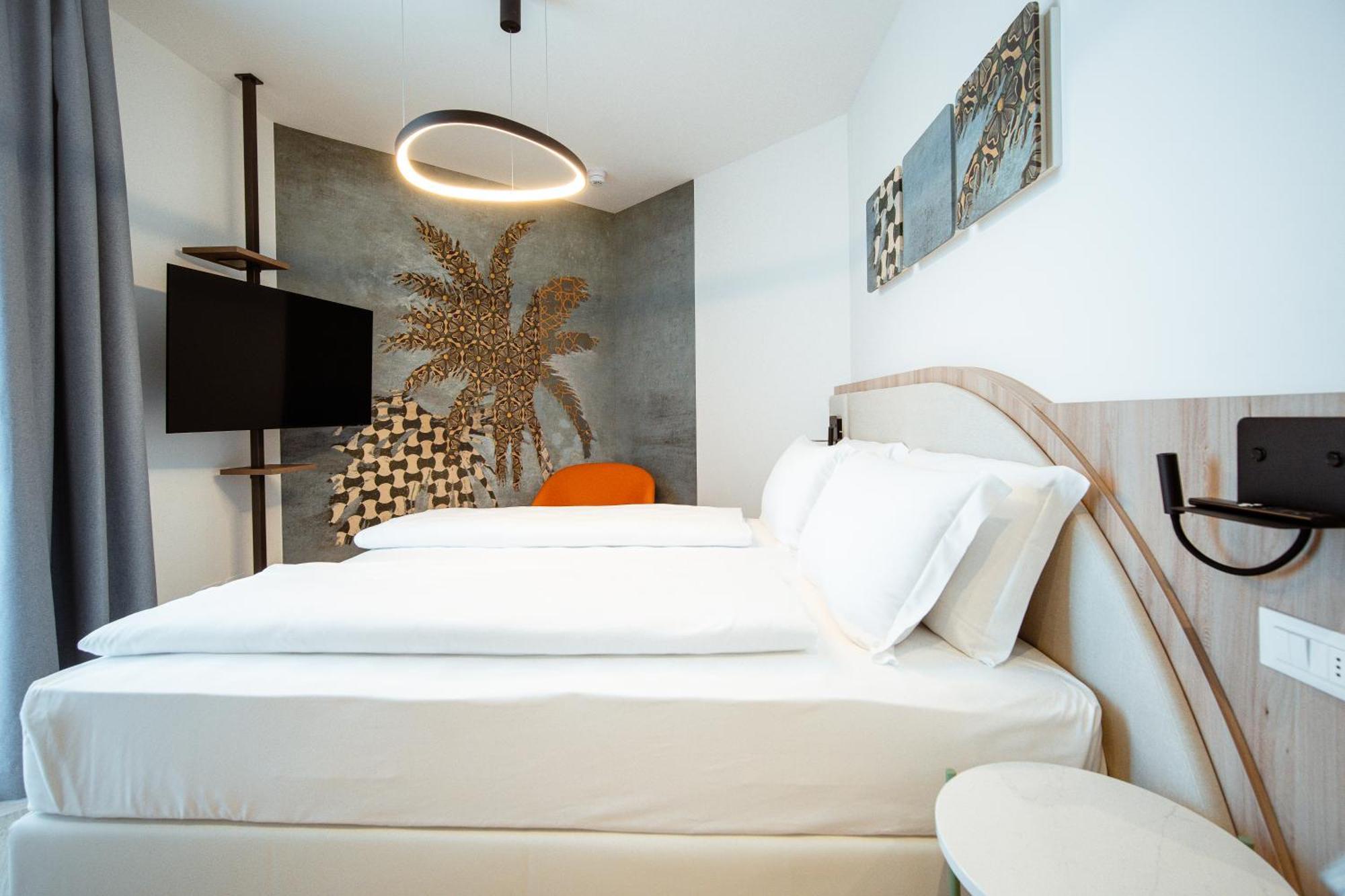 לידו די ג'סולו Hotel Cavalieri Palace & Suites מראה חיצוני תמונה