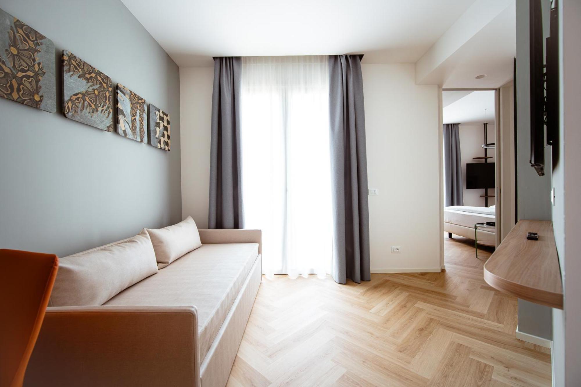 לידו די ג'סולו Hotel Cavalieri Palace & Suites מראה חיצוני תמונה